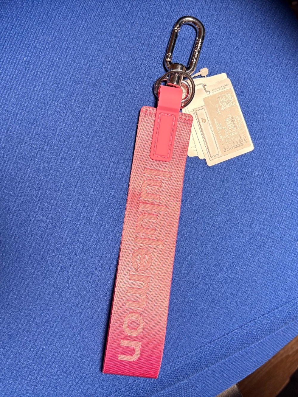 Lululemon Never Lost keychain NWT Sold Out: Candy Cloud